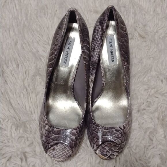 steve madden snake print heels - Picture 3 of 8